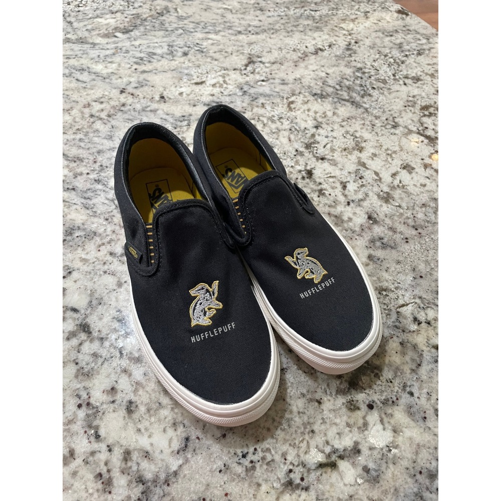 Vans Harry Potter Hufflepuff Classic Slip-On Black Yellow Mens 4.5 Womens 6